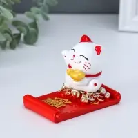 Сувенир полистоун подставка под телефон "Манэки-нэко с золотым слитком" 5,8х8,5х6,5 см