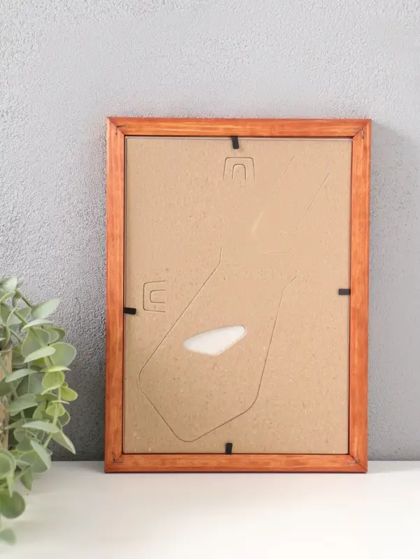 Фоторамка дерево 15х21 см, орех №2 (пластиковый экран)