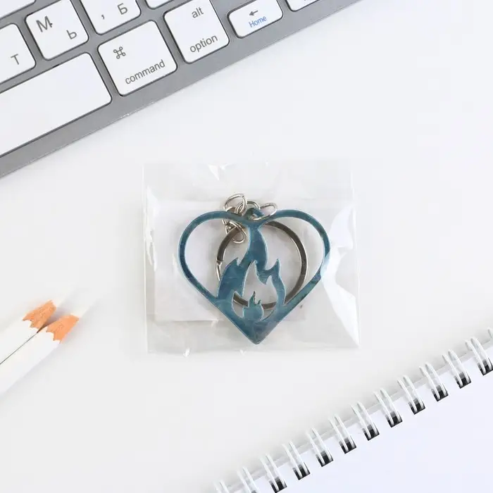 Брелок для ключей акриловый зеркальный «Огонь», 5 х 4.5 см Брелок для ключей акриловый зеркальный «Огонь», 5 х 4.5 см