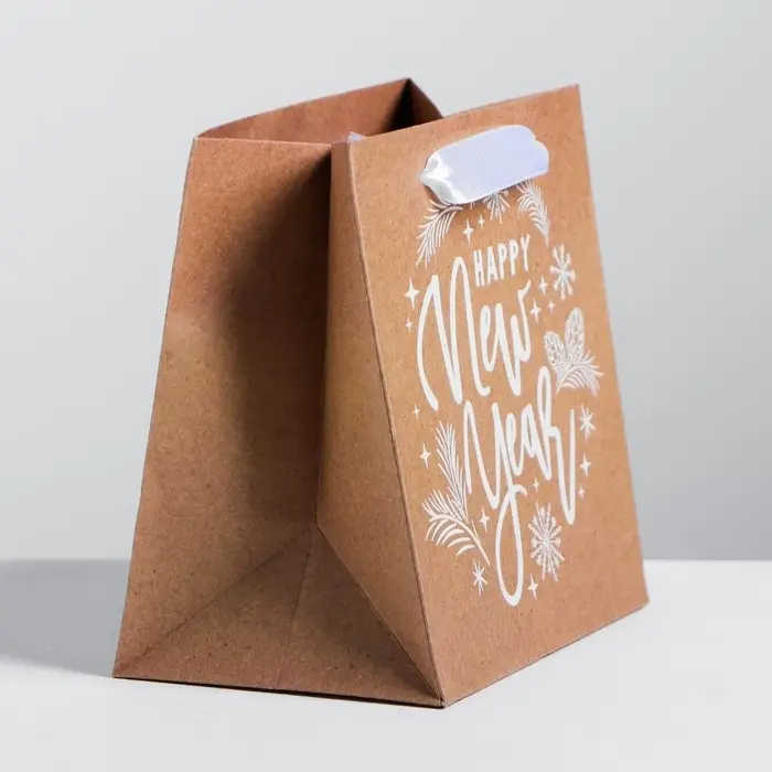 Пакет подарочный новогодний крафтовый квадратный «Новогодний подарок», 14 х 14 х 9 см Пакет подарочный новогодний крафтовый квадратный «Новогодний подарок», 14 х 14 х 9 см