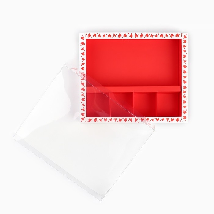 Коробка под 4 конфеты и шоколад с ячейками «Сердца» 18.8 х 15.7 х 3 см Коробка под 4 конфеты и шоколад с ячейками «Сердца» 18.8 х 15.7 х 3 см