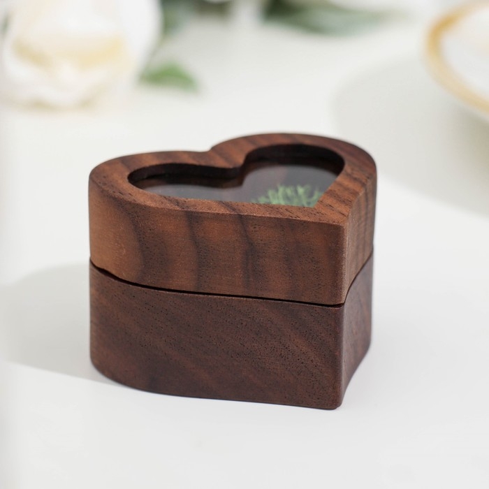 Шкатулка для колец Шкатулка для колец "Сердце", зеленая подушка, темное дерево