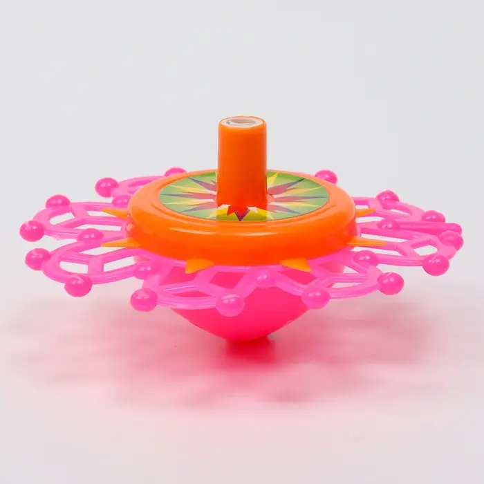 Волчок «Вихрь» со свистком, виды МИКС Волчок «Вихрь» со свистком, виды МИКС