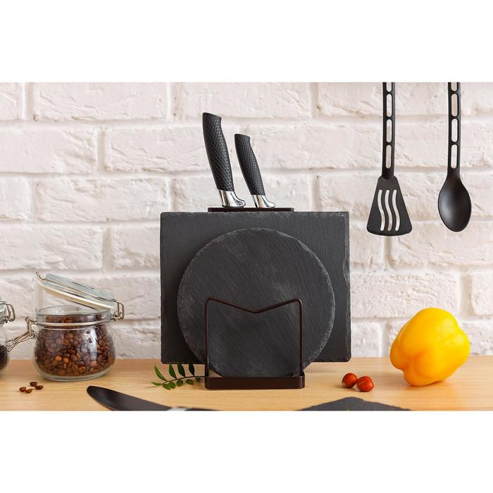 Доска для подачи из сланца Magistro Valley, d=30 см Доска для подачи из сланца Magistro Valley, d=30 см