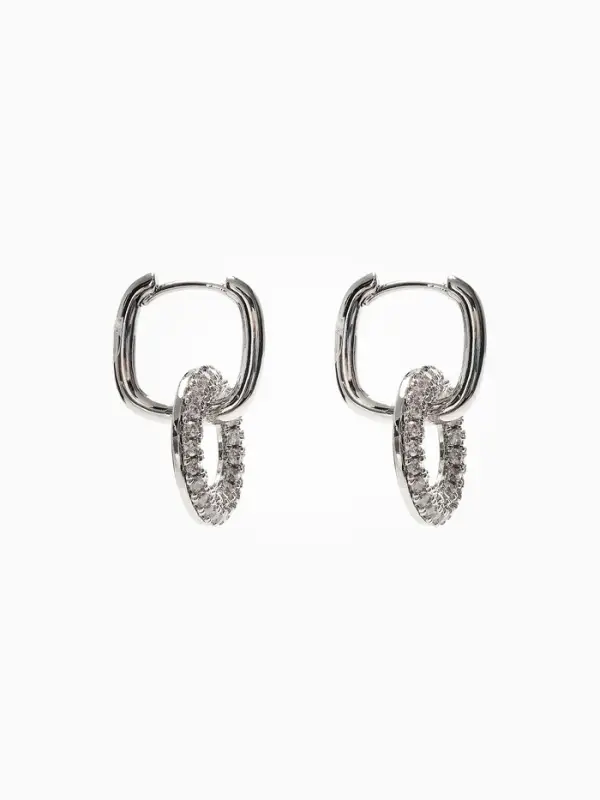 Серьги &laquo;Оковы&raquo; сияние круга, белые в серебре