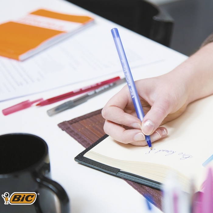 Набор ручек шариковых 4 штуки BIC  Набор ручек шариковых 4 штуки BIC "Round Stic Classic", узел 1.0 мм, среднее письмо, синие чернила