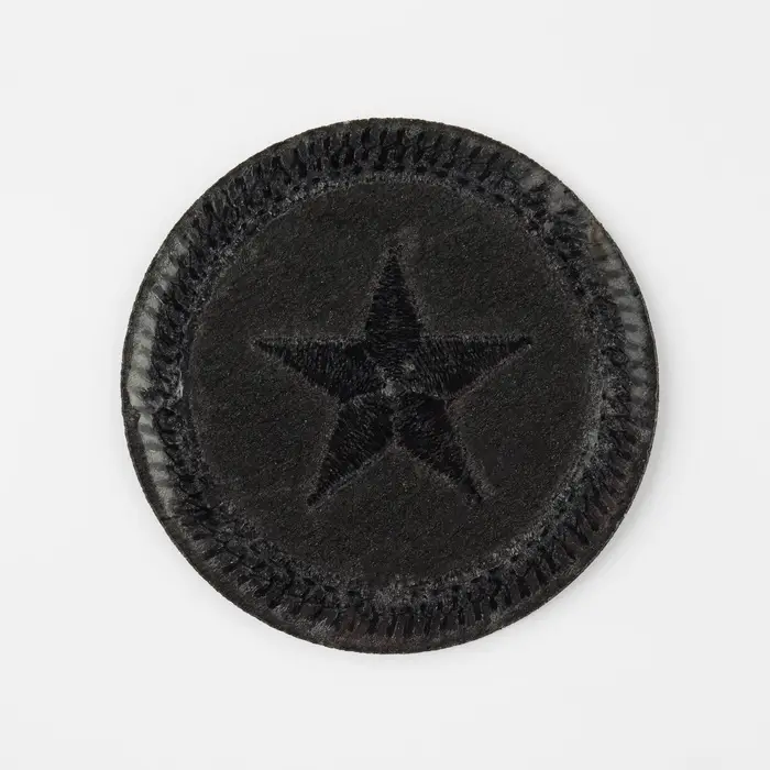 Термоаппликация из кожзама «Звезда», 6×6 см, чёрная Термоаппликация из кожзама «Звезда», 6×6 см, чёрная