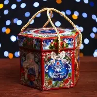 Подарочная коробка "Новогодние часики" 18 x 18 x 14 см Подарочная коробка "Новогодние часики" 18 x 18 x 14 см