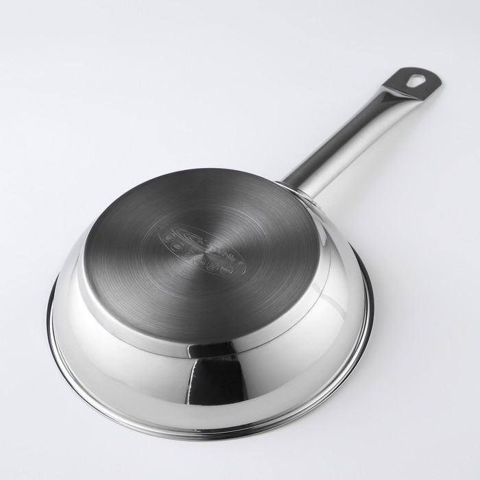 Сковорода «Общепит», d=22 см, толщина корпуса 0,6 мм, дно 3,5 мм, с теплораспределительным слоем, индукция Сковорода «Общепит», d=22 см, толщина корпуса 0,6 мм, дно 3,5 мм, с теплораспределительным слоем, индукция