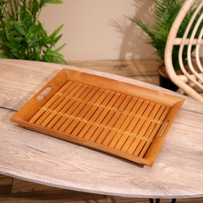 Поднос из бамбука 40х30х5 см Поднос из бамбука 40х30х5 см