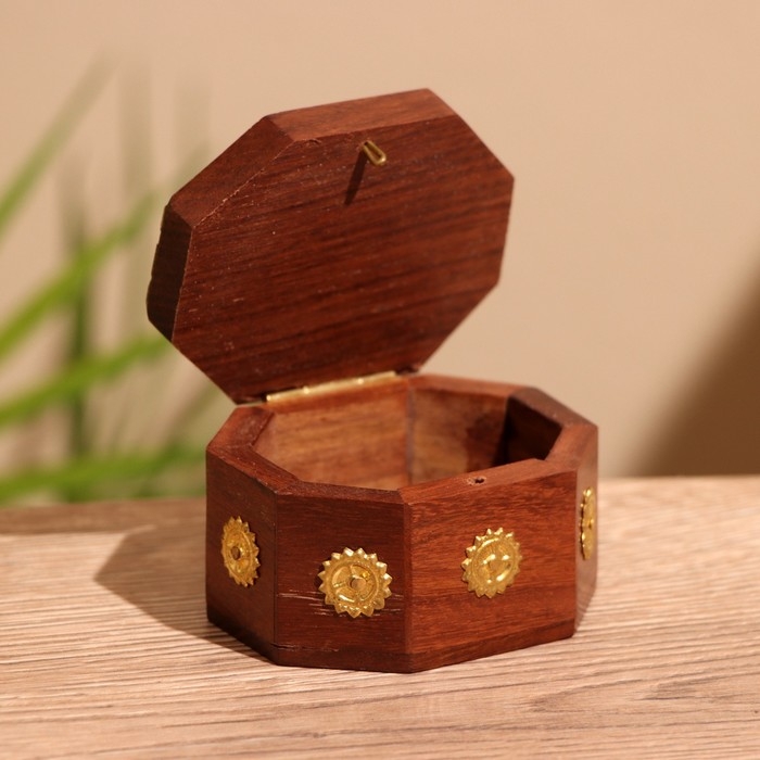 Шкатулка  Шкатулка "Сани" 6х5х4 см, дерево шишам