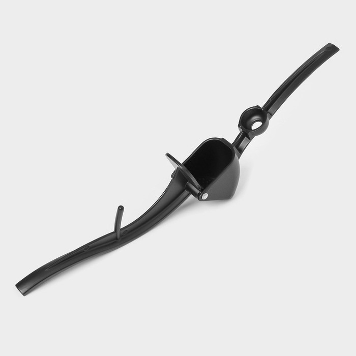 Пресс для чеснока Magistro Alum black, с выталкивателем косточек, цвет чёрный Пресс для чеснока Magistro Alum black, с выталкивателем косточек, цвет чёрный