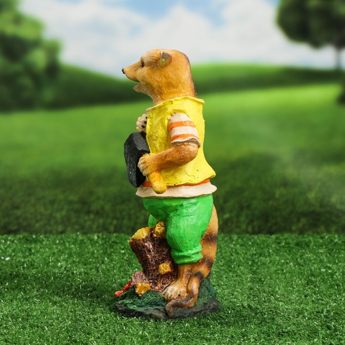 Садовая фигура Садовая фигура "Суслик с топором" 26х10х10см