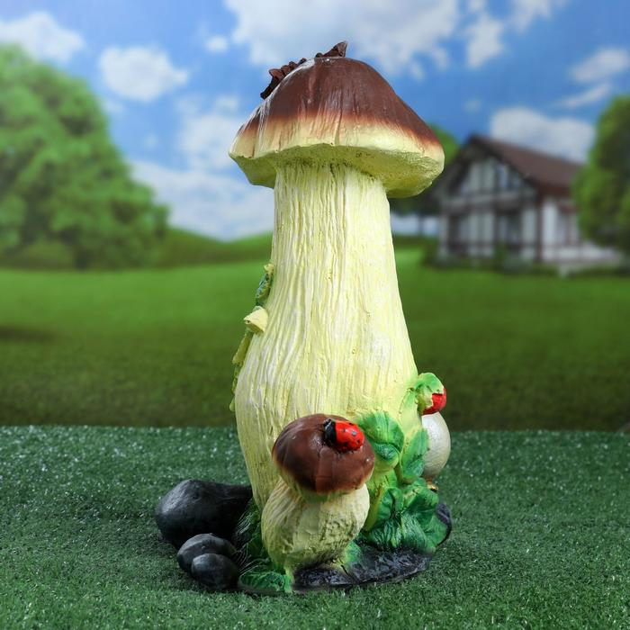 Садовая фигура  Садовая фигура "Гриб с ягодой и улиткой" 34см