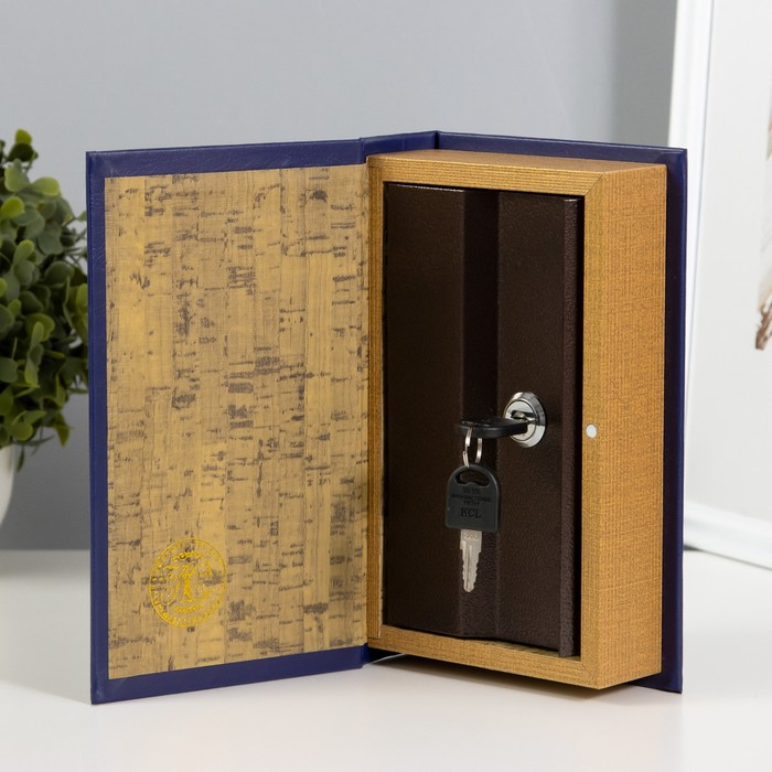 Сейф-книга дерево кожзам Сейф-книга дерево кожзам "М.Ю. Лермонтов. Герой нашего времени" тиснение 21х13х5 см