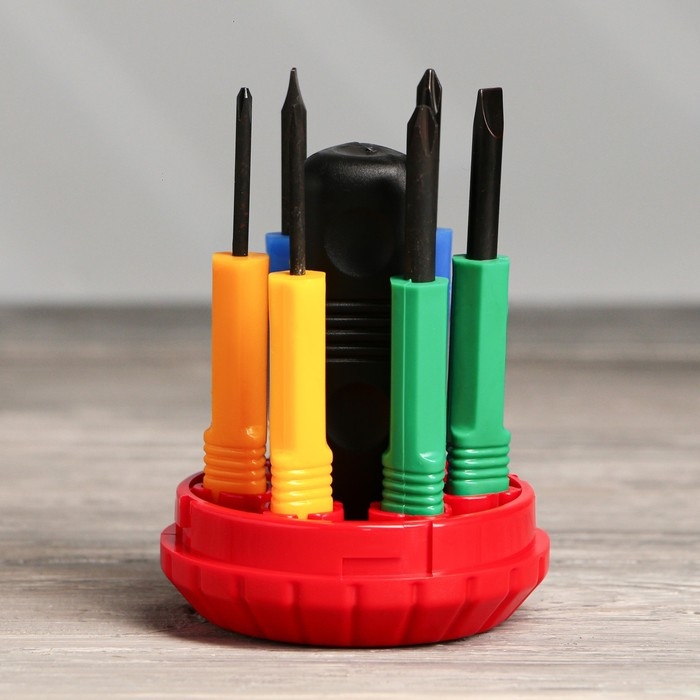 Подарочный набор инструментов в банке «Крутить не лень», 6 предметов Подарочный набор инструментов в банке «Крутить не лень», 6 предметов