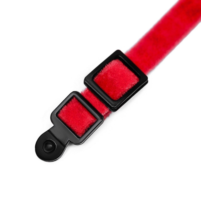 Ошейник кошачий мягкий с бубенчиком, 30 х 1 см, текстиль, красный Ошейник кошачий мягкий с бубенчиком, 30 х 1 см, текстиль, красный