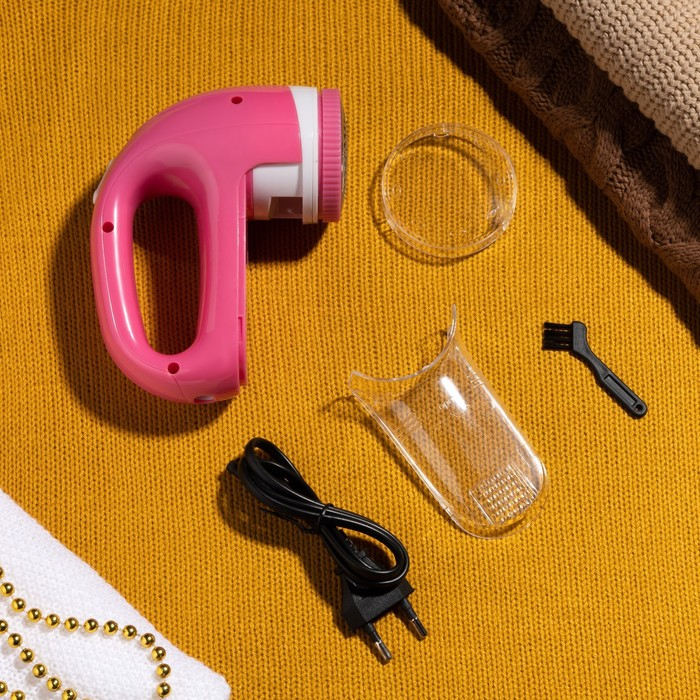 Машинка для удаления катышков LuazON LUK-06, индикатор, 220 В, АКБ, розовая Машинка для удаления катышков LuazON LUK-06, индикатор, 220 В, АКБ, розовая