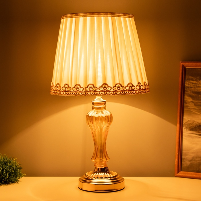 Лампа настольная "Азарт" 1x60Вт E27 золото  26х26х43 см