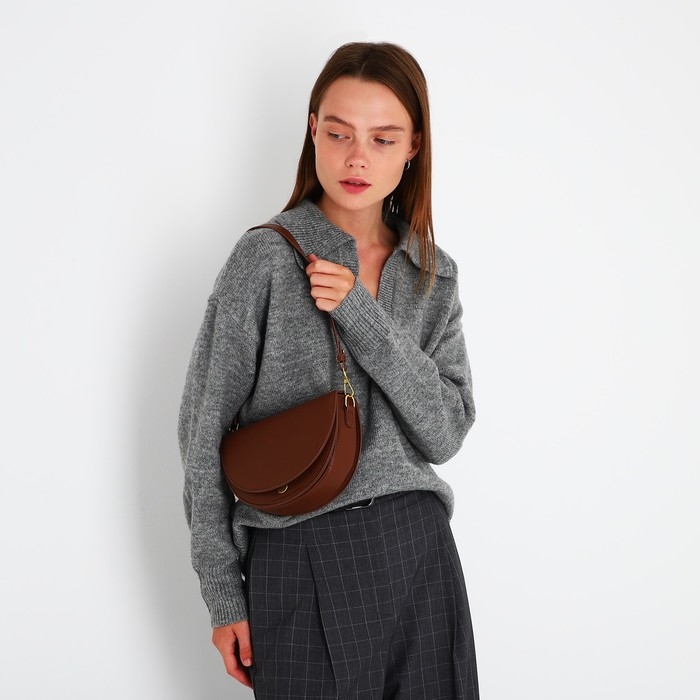 Сумка-мессенджер на молнии, цвет коричневый Сумка-мессенджер на молнии, цвет коричневый