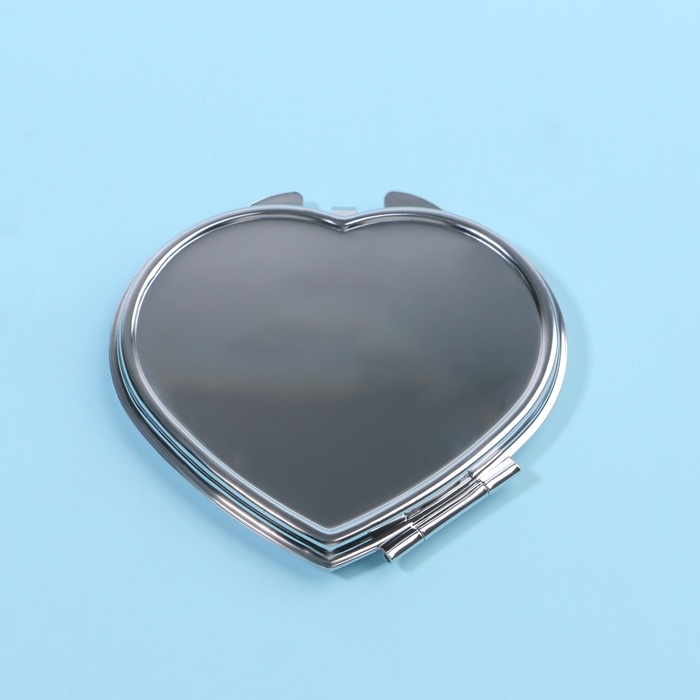 Зеркало складное, 7 × 6 см, цвет серебристый Зеркало складное, 7 × 6 см, цвет серебристый