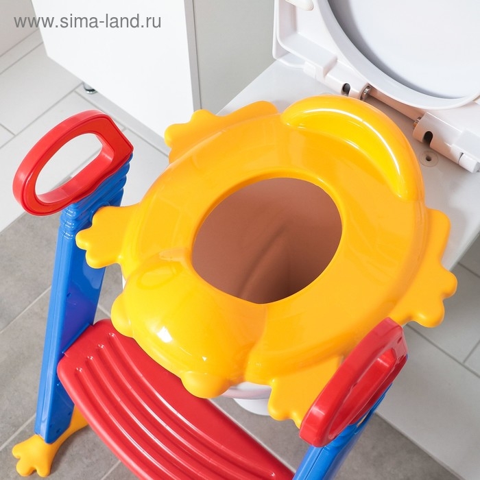 Детское сиденье на унитаз со ступенькой «Помощник малыша», с ручками, цветное Детское сиденье на унитаз со ступенькой «Помощник малыша», с ручками, цветное