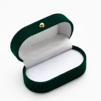 Футляр бархатный под серьги/ кольца/запонки, &laquo;Овал вытянутый&raquo; 7.5&times;4, цвет зелёный, вставка белая