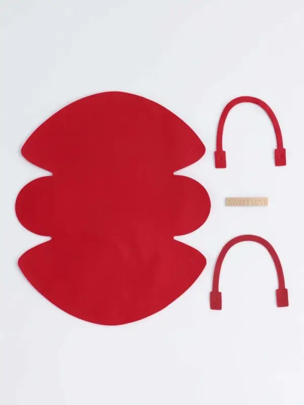 Кожанная подарочная сумочка 14 х 6,5 х 12,8 см красная Кожанная подарочная сумочка 14 х 6,5 х 12,8 см красная