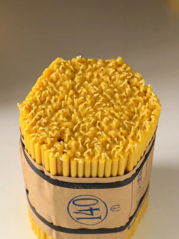 Свечи церковные медовые №140, упаковка 1 кг, парафин, медовое масло