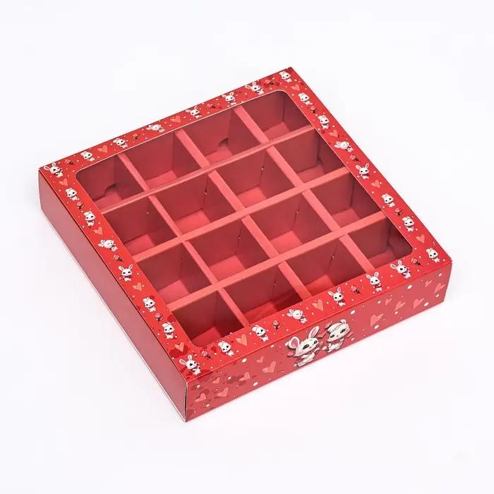 Коробка под 16 конфет, красная «Зайки» 17.7×17.7×3.8 см
