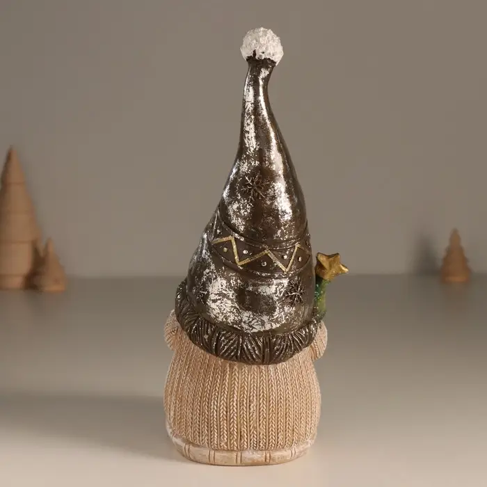 Фигурка светящаяся полистоун &laquo;Дед Мороз в колпаке, с ёлкой&raquo;, беж и шоколад, 10.5&times;10.5&times;22 см