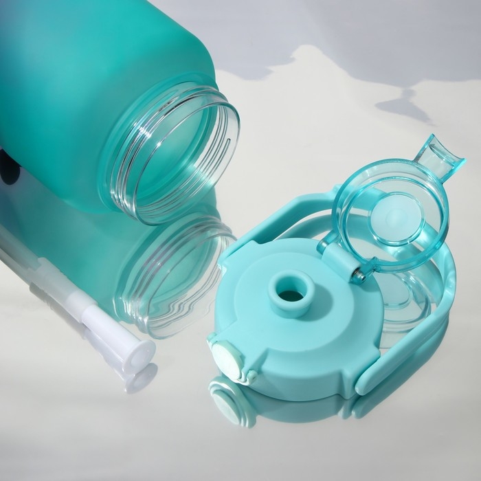 Бутылка для воды с наклейками «Спорт», 2,25 л Бутылка для воды с наклейками «Спорт», 2,25 л