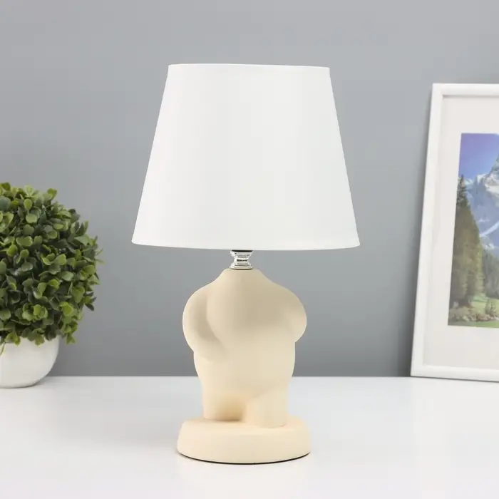 Лампа настольная RISALUX &laquo;Пузан&raquo;, 40 Вт, Е14, бежевая, 19.5&times;19.5&times;34 см