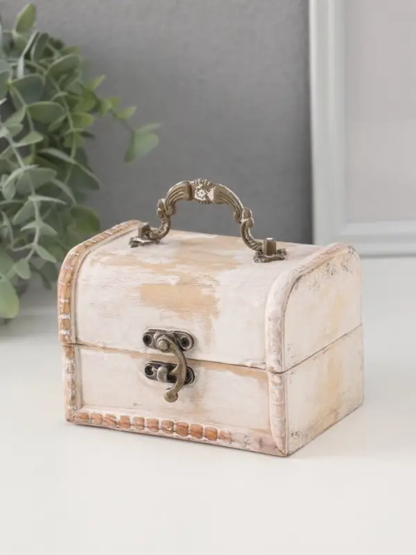 Шкатулка для украшений &laquo;Сундучок. Состаренная белая&raquo;, дерево, 8.5&times;12&times;8.5 см