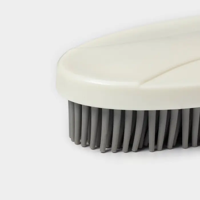 Щётка универсальная Raccoon, 12&times;6.5&times;2.5 см, пластик, TPR ворс, 1.6 см