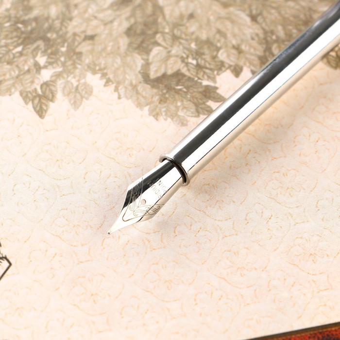 Родословная новогодняя книга с пером в шкатулке «Новый год: Сказочного нового года», 26 х 8 х 27 см, набор