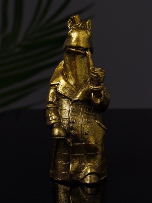 Статуэтка Статуэтка "Конь в пальто" 11х5 см, цвет золото