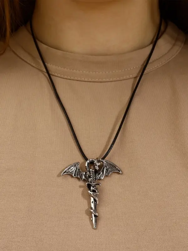 Кулон унисекс &laquo;Легенды&raquo;, дракон с мечом, цвет чернёное серебро на чёрном шнурке, 60 см