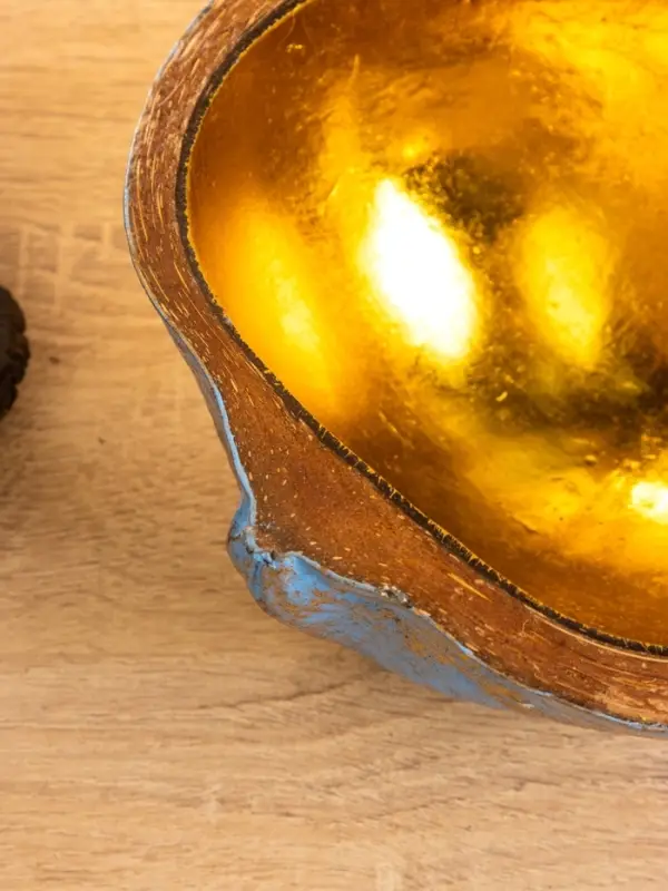 Чаша из кокоса, 22×19×10 см, сине-золотая Чаша из кокоса, 22×19×10 см, сине-золотая