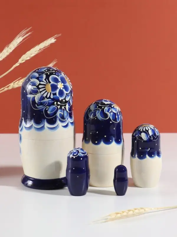 Матрёшка дерево &laquo;Марина&raquo;, гжель, 5-кукольная, 19 см