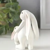 Сувенир полистоун "Заяц с зайчонком - возьми на ручки" 6,5х4х8,5 см