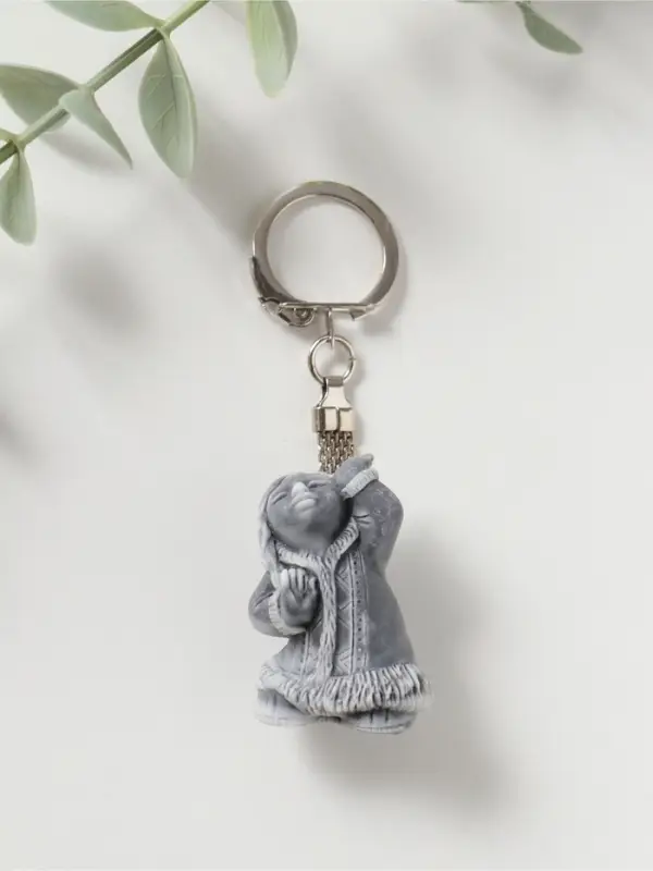 Брелок "Танцующая девочка" маленькая, 4см