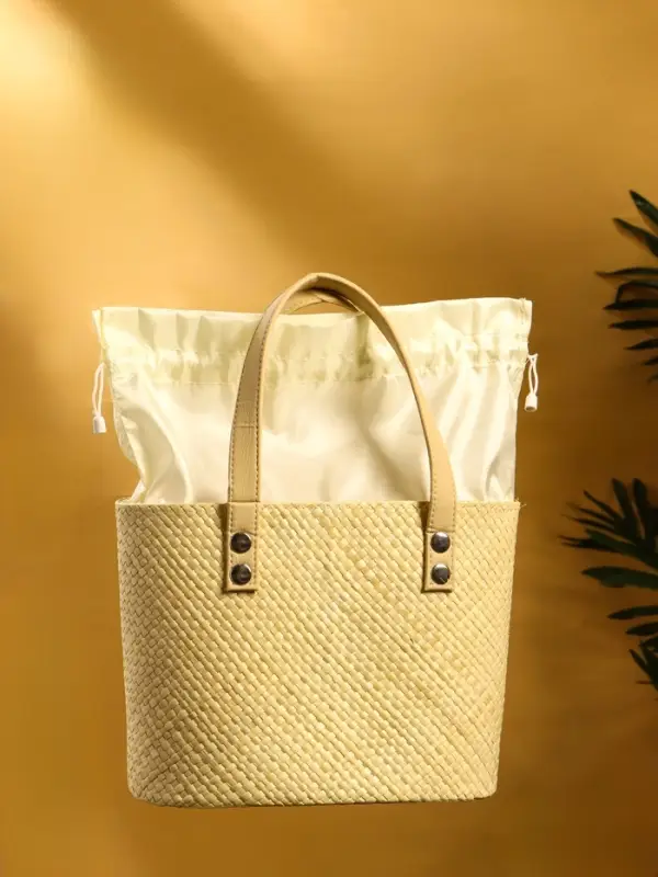 Сумка плетёная из пандана 25х18х38 см, цв. бежевый