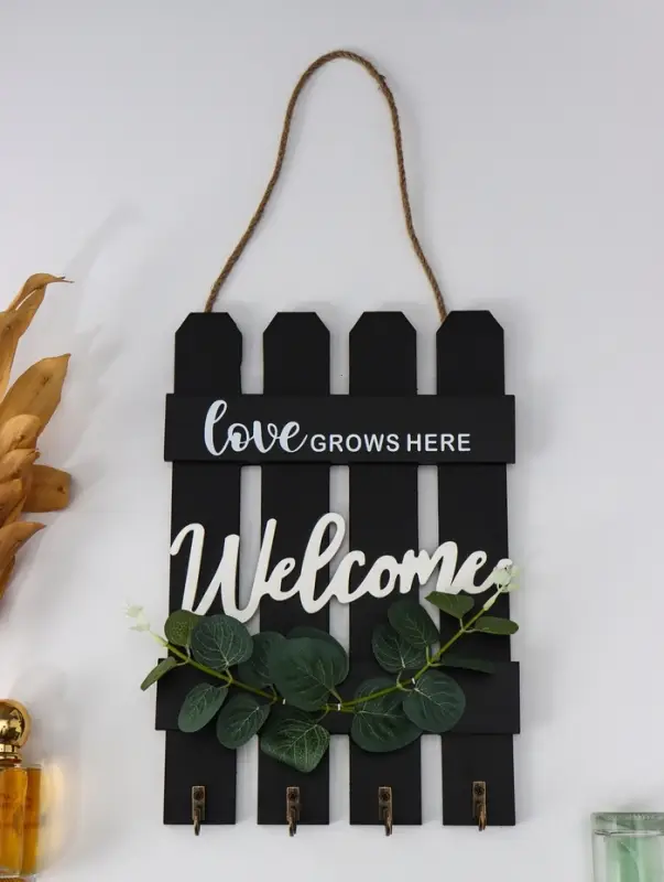 Крючки декоративные дерево &laquo;Здесь растет любовь&raquo;, ключница настенная, 20.5&times;29.8 см