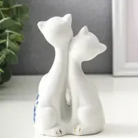 Фигурка керамика &laquo;Две кошки с котёнком&raquo;, 13&times;8 см