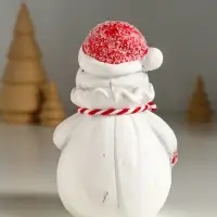 Сувенир керамика свет "Дед Мороз в шубке с помпонами" 7,5х6,5х12,5 см