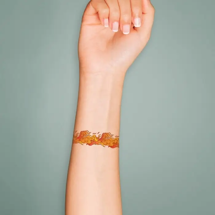 Переводная тату на тело цветная «Браслет. Огонь», 20×3 см Переводная тату на тело цветная «Браслет. Огонь», 20×3 см