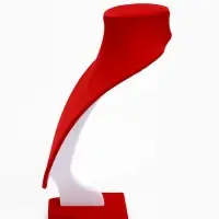 Бюст для украшений QF, 17.5&times;13&times;25 см, h=25 см, красный