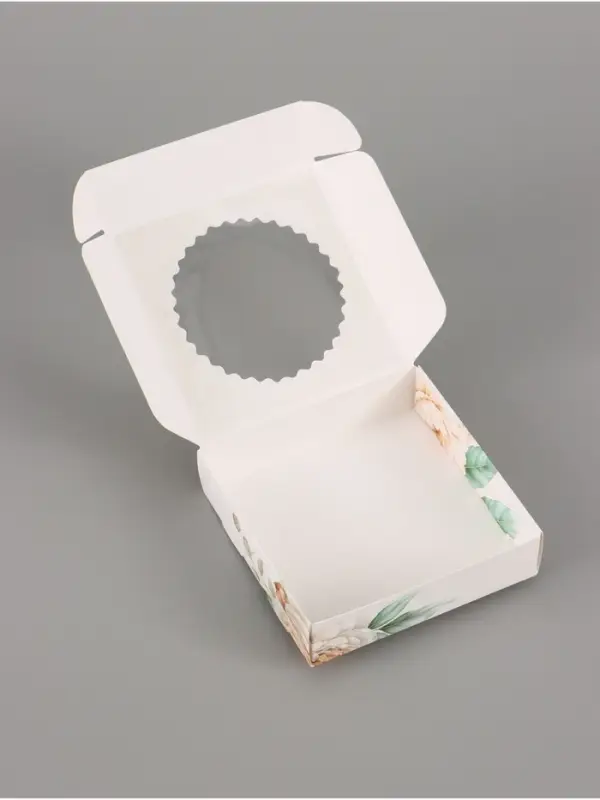 Коробка подарочная самосборная с окном &laquo;Счастливых моментов&raquo;, 11.5&times;11.5&times;3 см