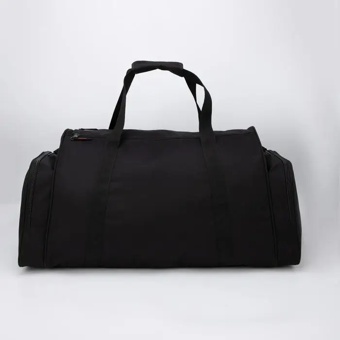 Сумка спортивная на молнии, 3 наружных кармана, длинный ремень, большой размер, цвет чёрный